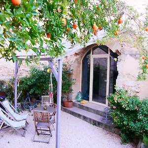 https://entre-terre-et-ciel-mazan.fr-provencehotel.com